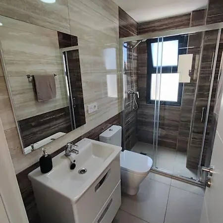 Piso Completo-Parking Gratuito Apartment Malaga Exterior photo